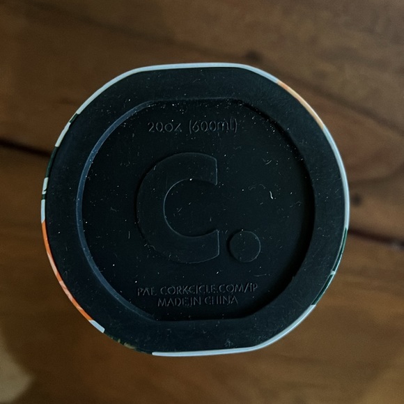 EUC Corkcicle Rifle Paper Co. Sport Canteen 20 oz - Picture 8 of 10